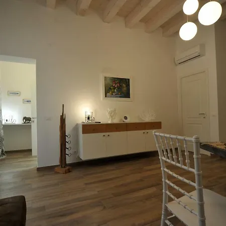 Palazzo San Michele Барі