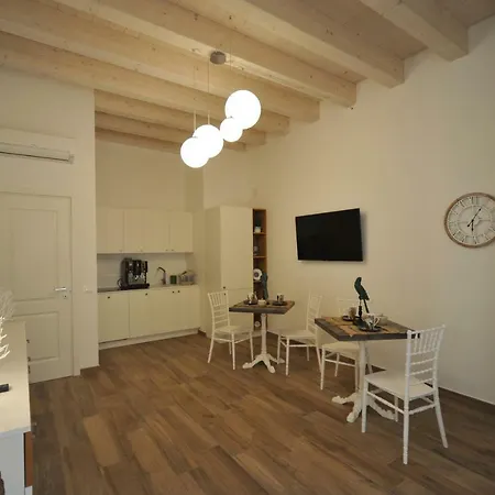 Palazzo San Michele باري