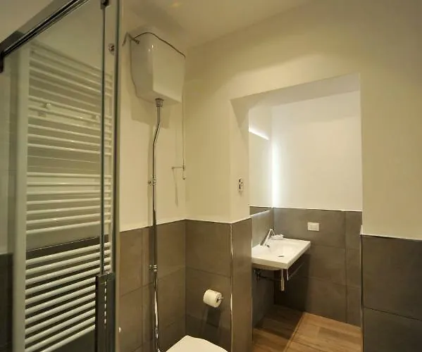 Palazzo San Michele 4* バーリ